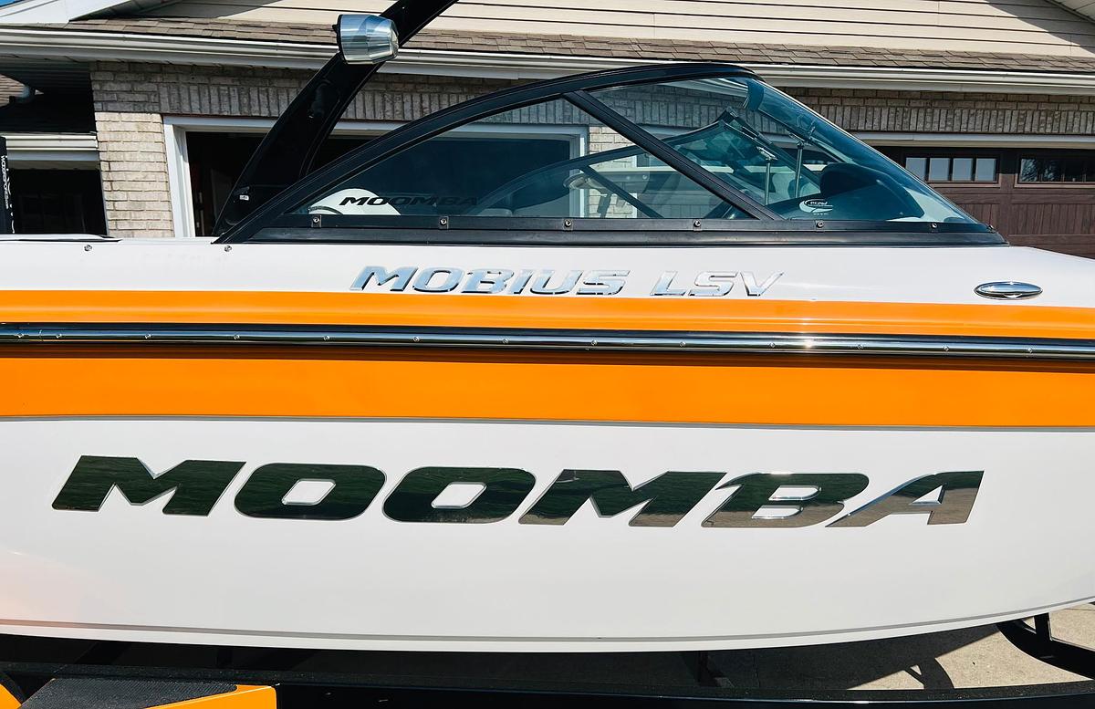 Used 2012 Moomba Mobius LSV