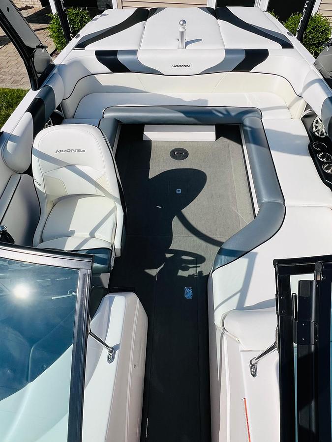 Used 2012 Moomba Mobius LSV
