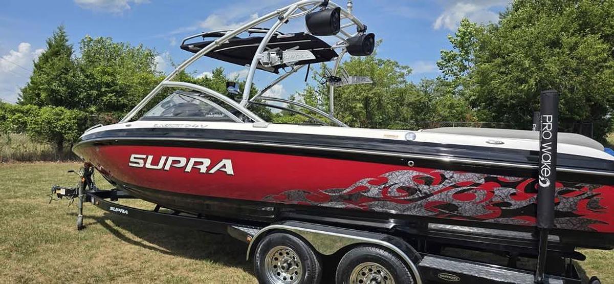 Used 2008 Supra Launch 24ssv