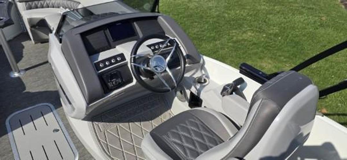 Used 2024 Bennington