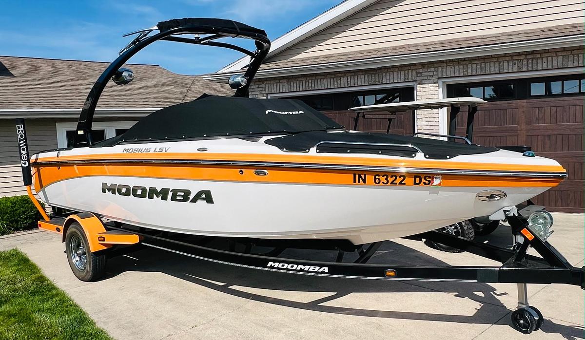 Used 2012 Moomba Mobius LSV