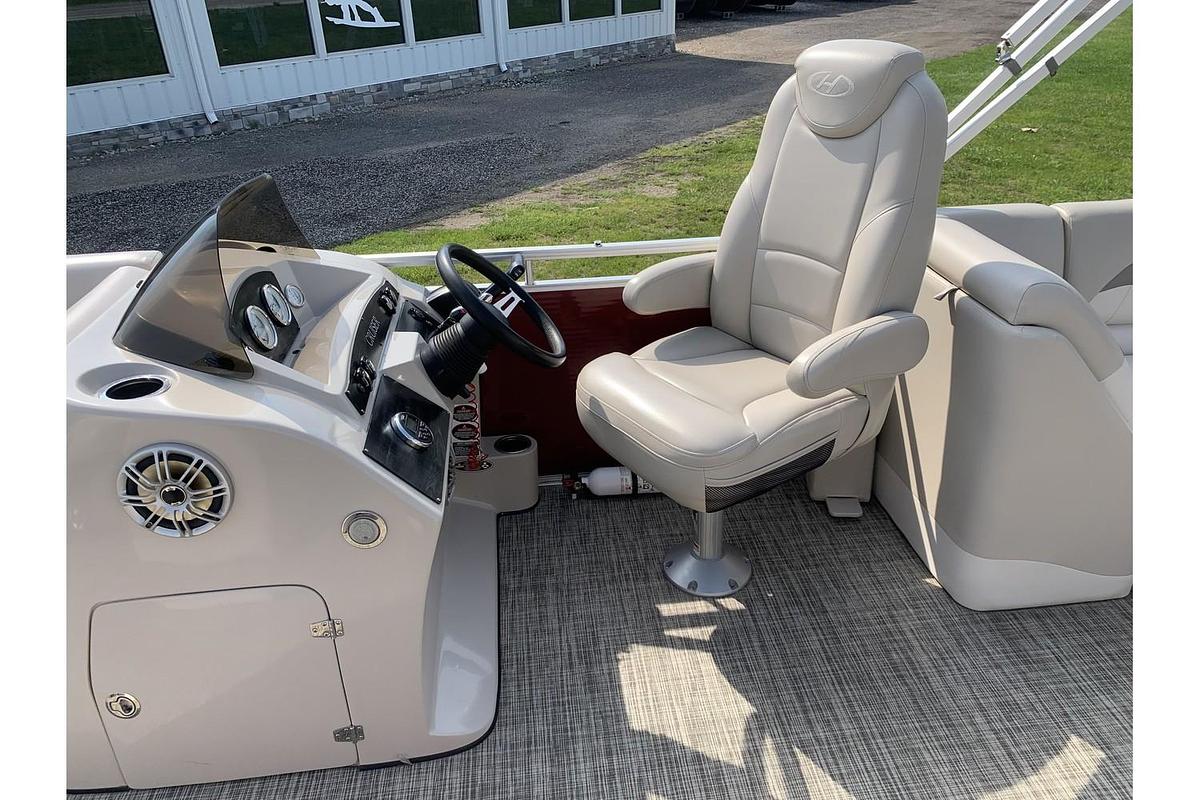 Used 2016 Harris Cruiser 220