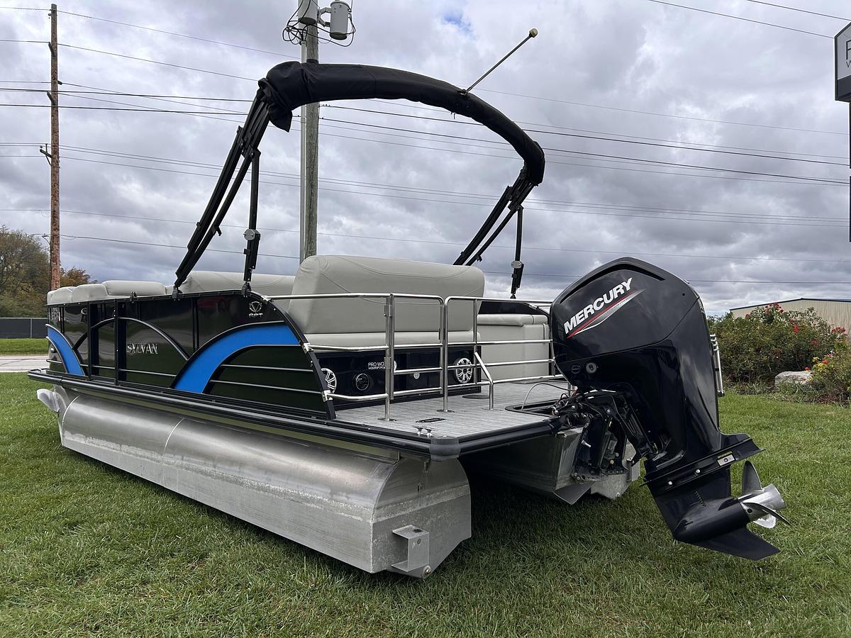 Used 2019 Sylvan Mirage 8520 DLZ