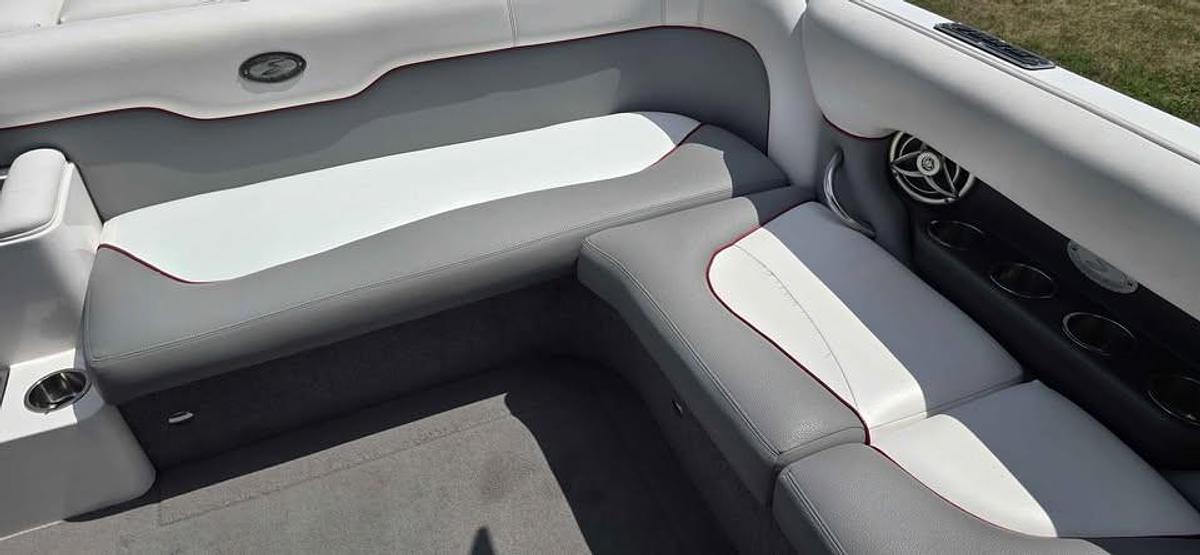 Used 2008 Supra Launch 24ssv