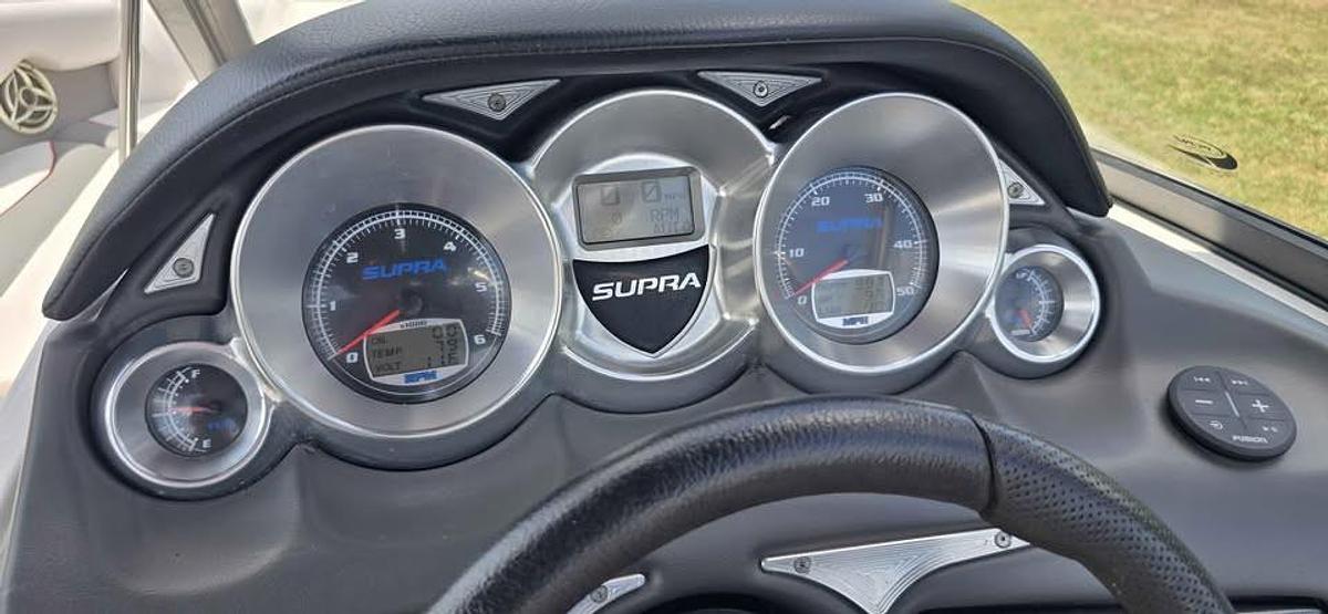 Used 2008 Supra Launch 24ssv