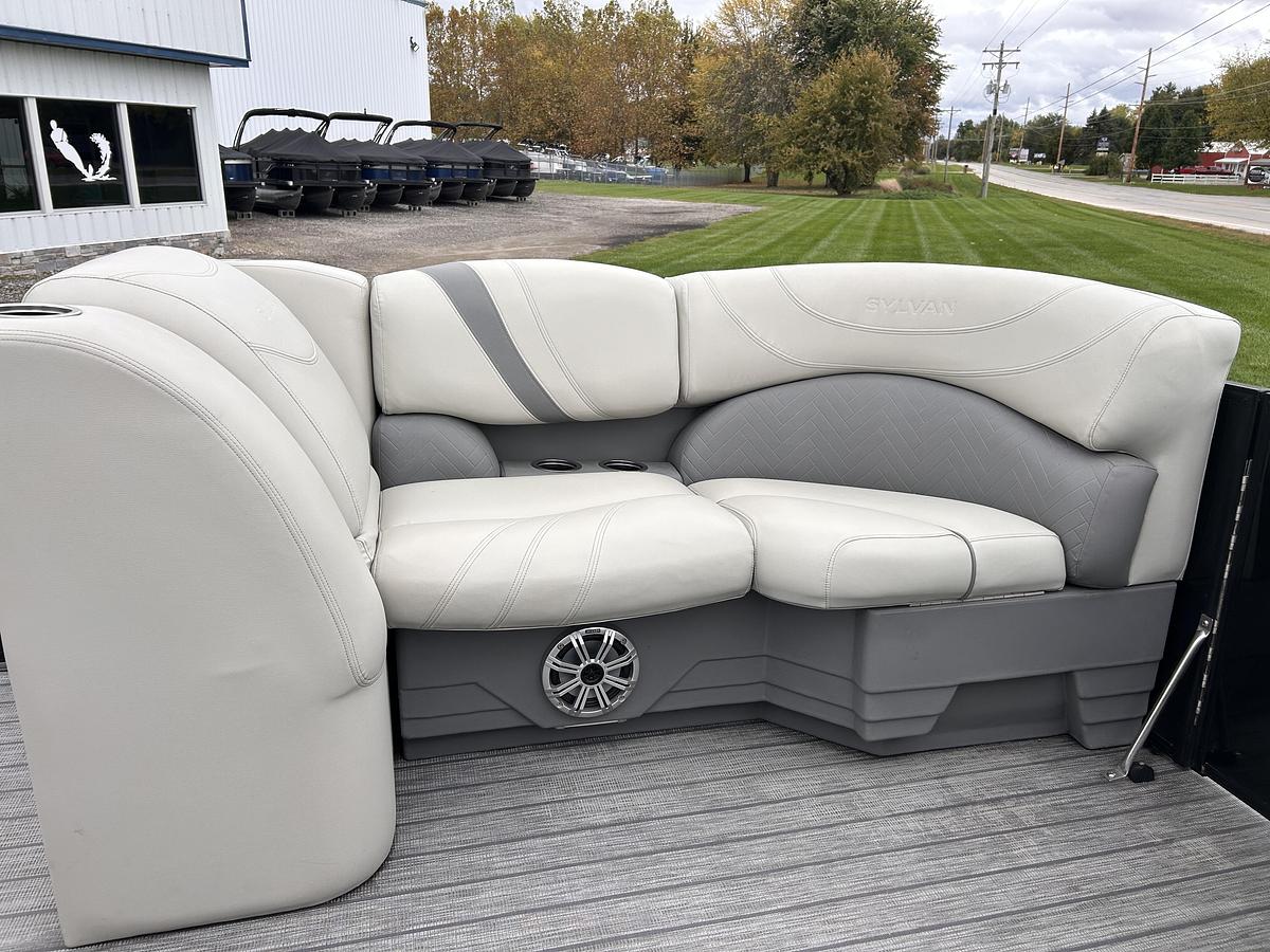 Used 2019 Sylvan Mirage 8520 DLZ