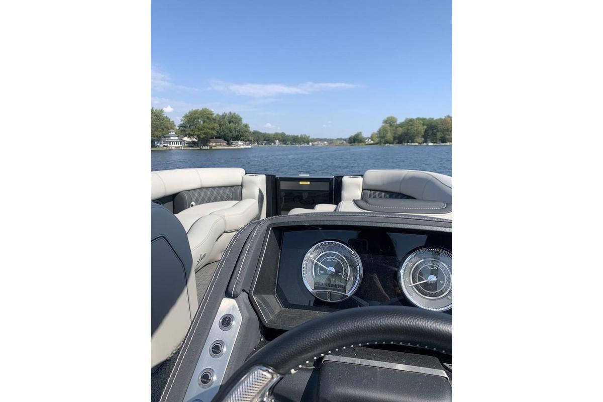 Used 2019 Godfrey Sweetwater