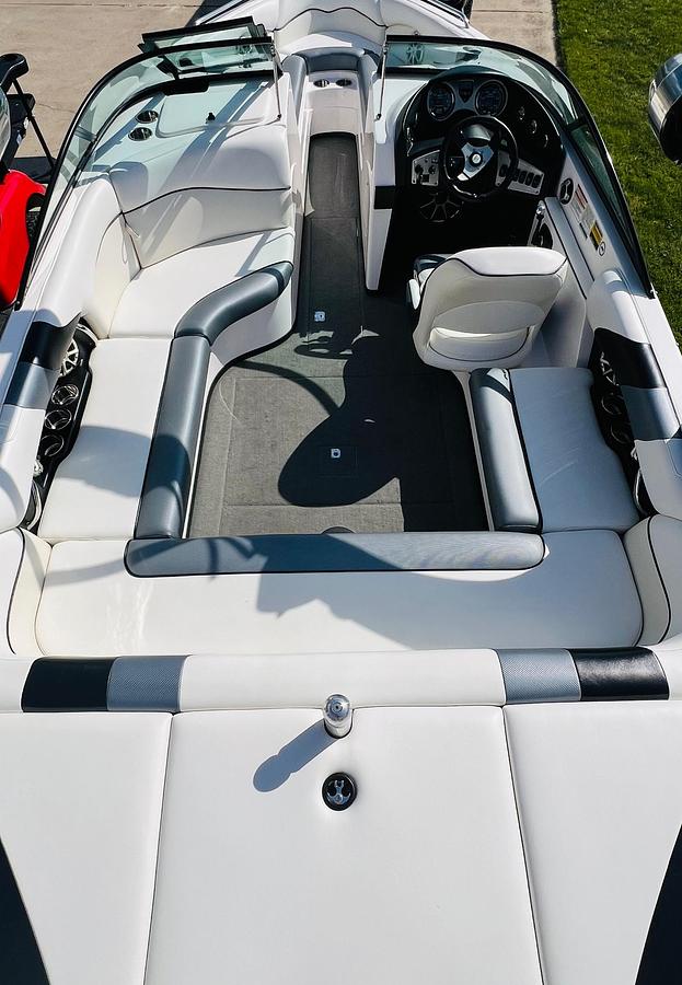 Used 2012 Moomba Mobius LSV