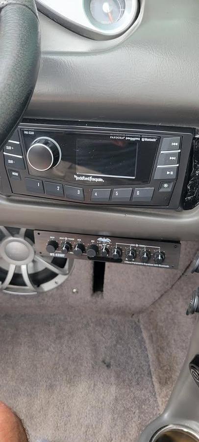 Used 2010 Supra Sunsport 21V