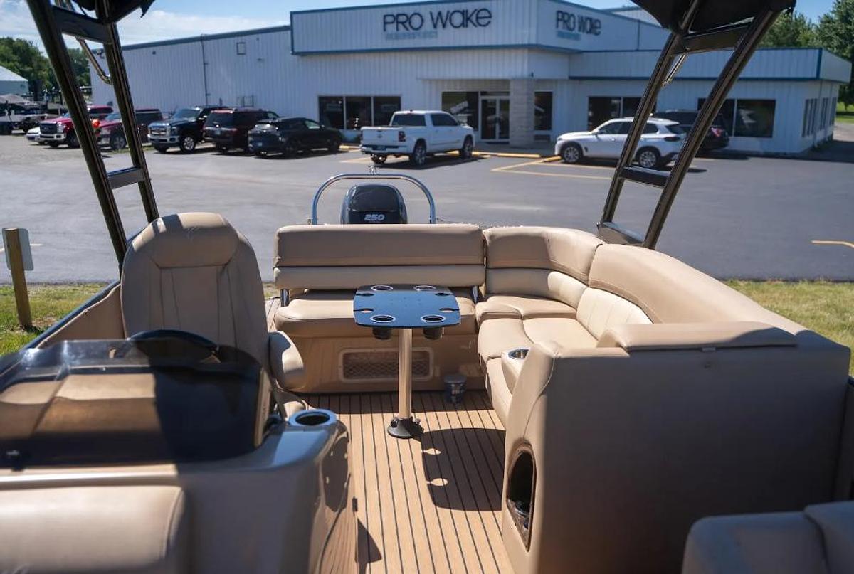 Used 2015 Cypress Caymen 230 LE