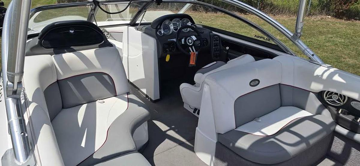 Used 2008 Supra Launch 24ssv