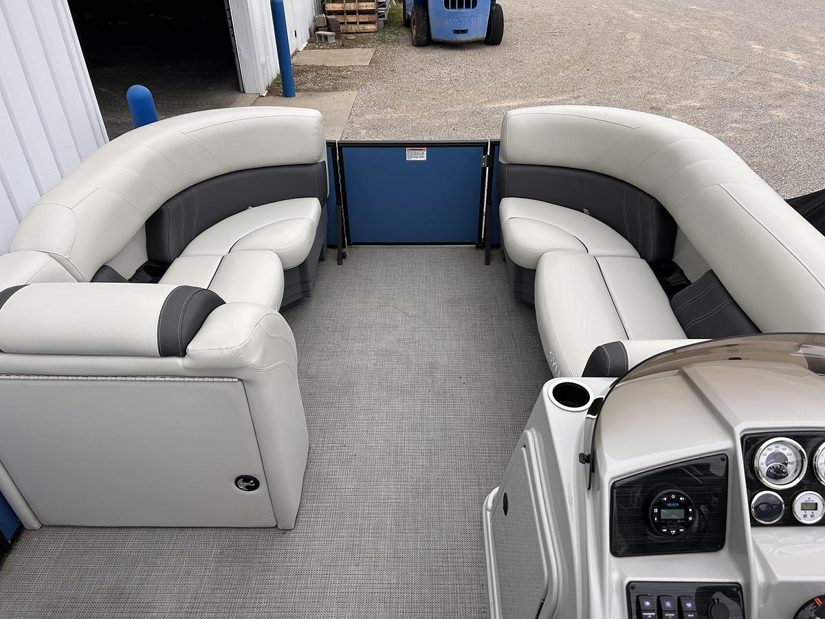 Used 2023 Sylvan X X3 CLZ