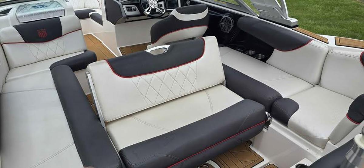 Used 2012 MasterCraft x30