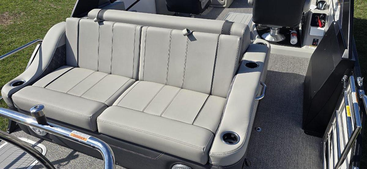 2026 Barletta Lusso Ultra Lounge