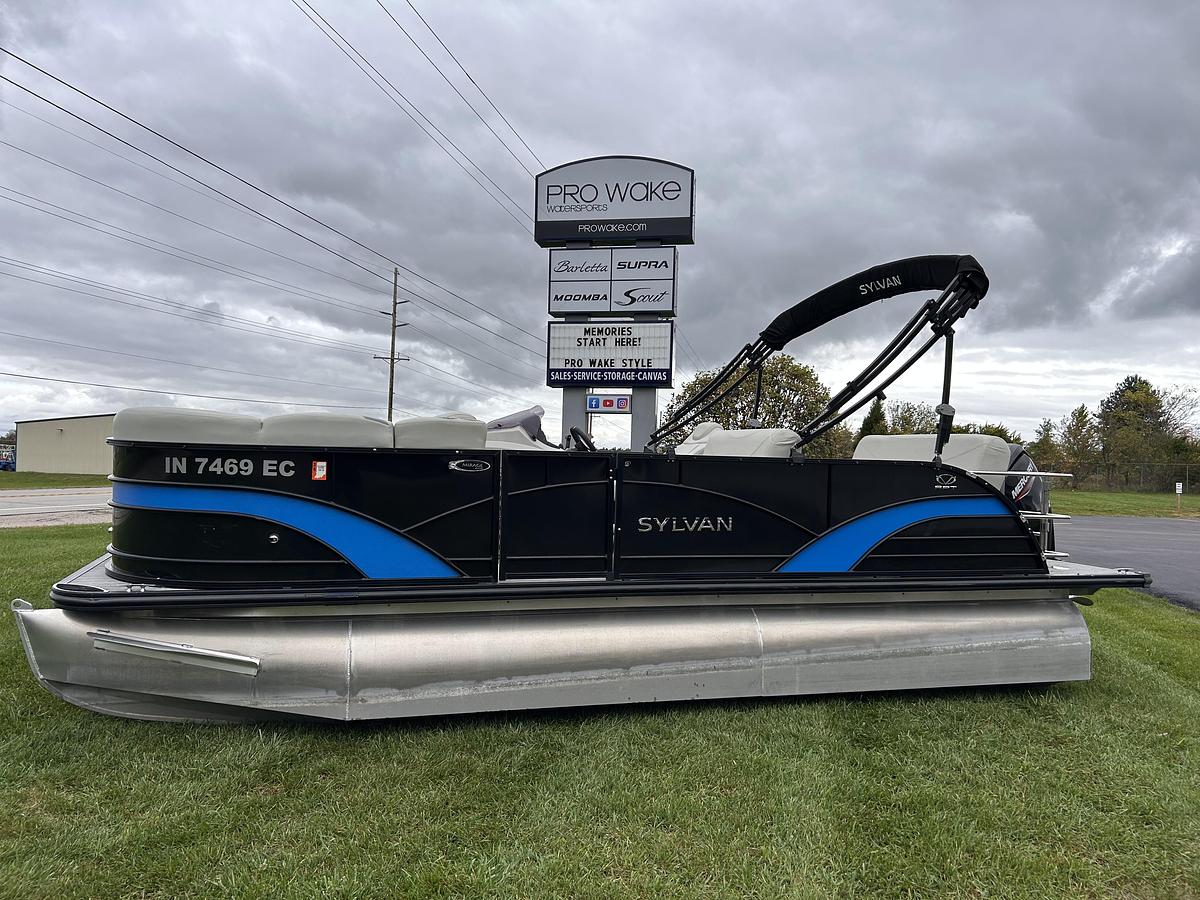 Used 2019 Sylvan Mirage 8520 DLZ