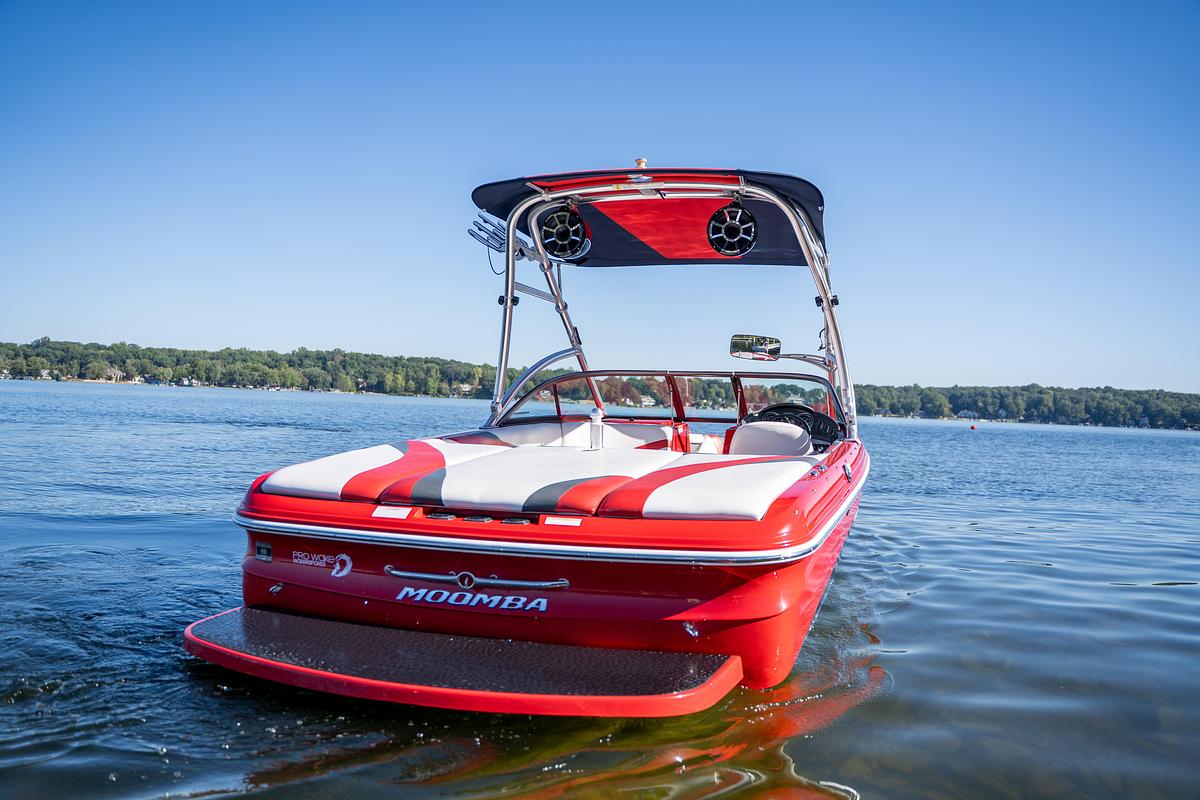 Used 2010 Moomba Mobius LSV