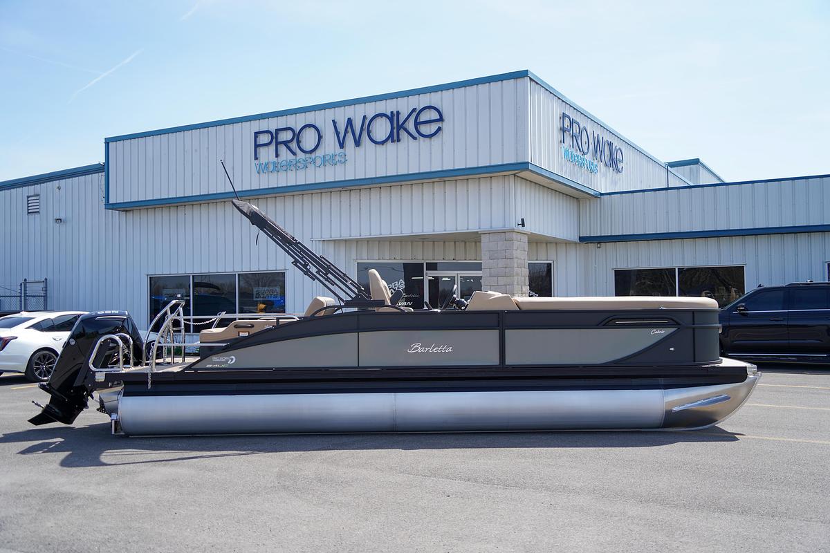 2026 Barletta Cabrio Ultra Lounge/Co-Captain