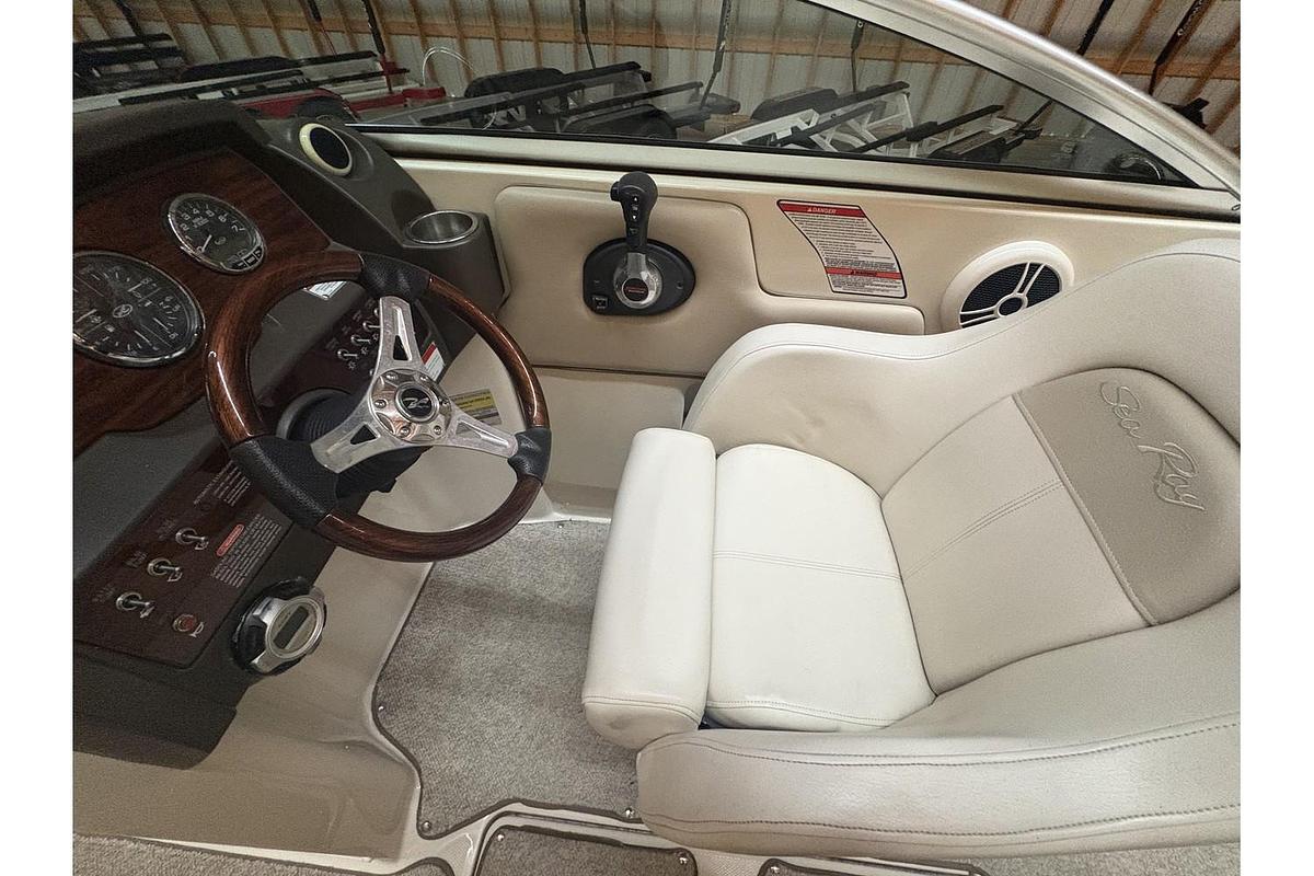 Used 2012 Sea Ray 260 Sundeck