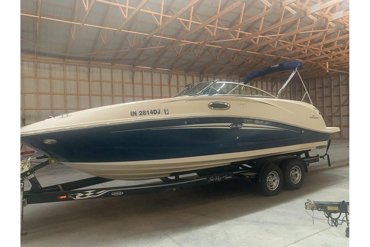 Used 2012 Sea Ray 260 Sundeck