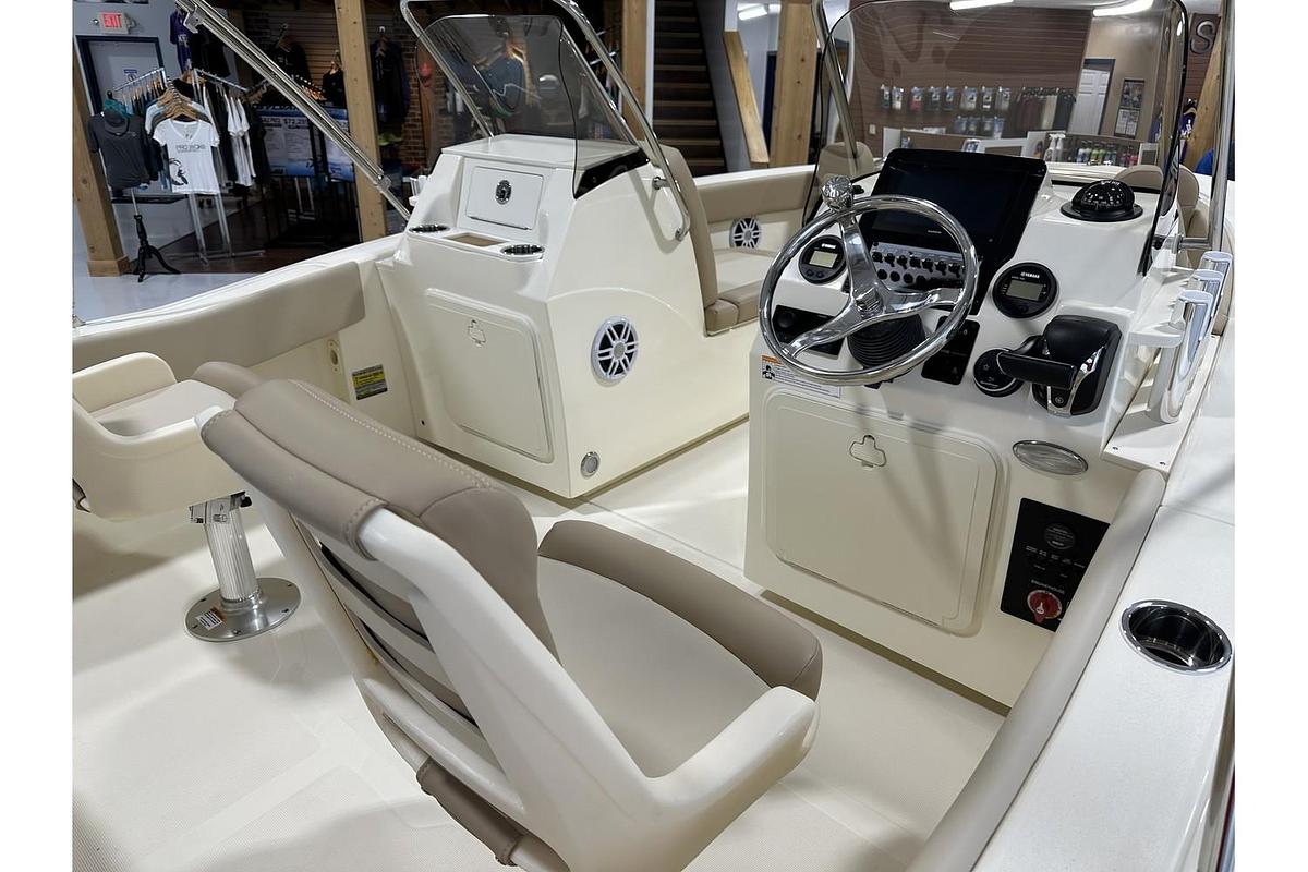 2024 Scout Boat Company 195 Sport Dorado