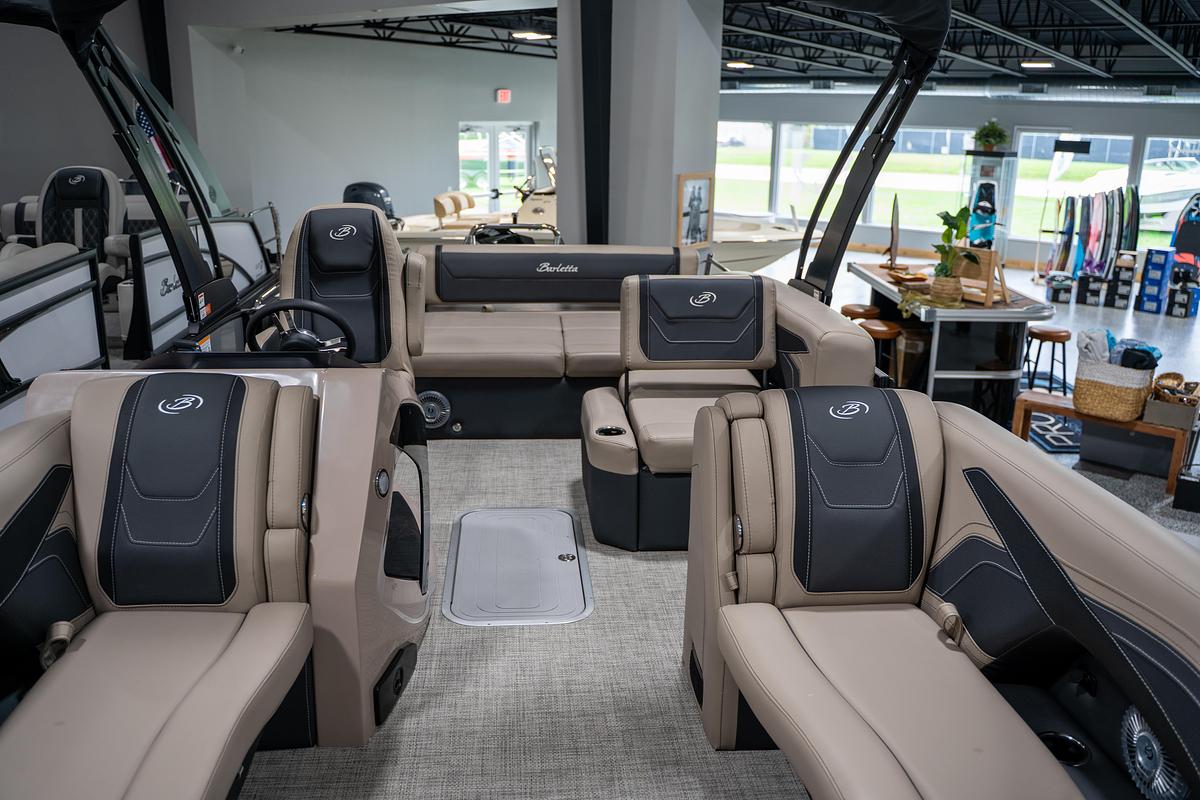 2027 Barletta Cabrio C22U