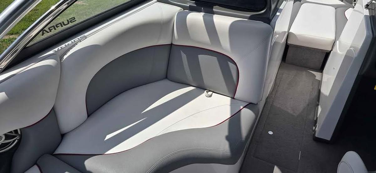 Used 2008 Supra Launch 24ssv