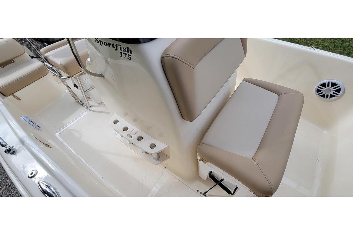 2025 Scout Boat Company Sportfish 175