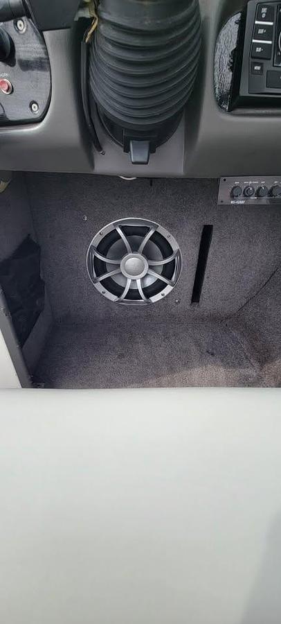 Used 2010 Supra Sunsport 21V