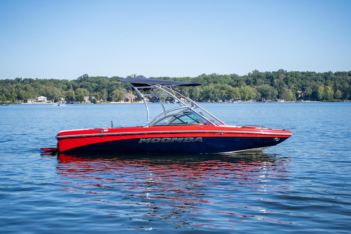 Used 2010 Moomba Mobius LSV