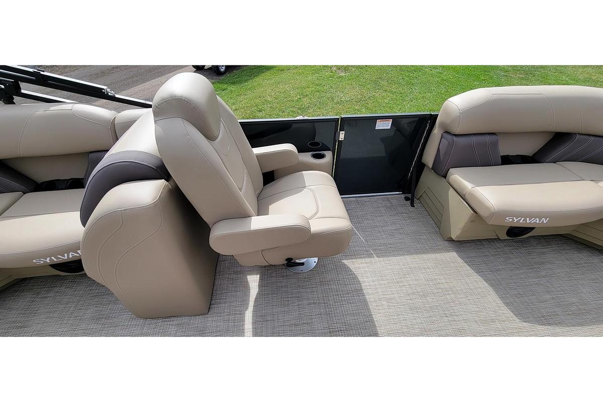 2025 Sylvan Mirage 8520 LZ