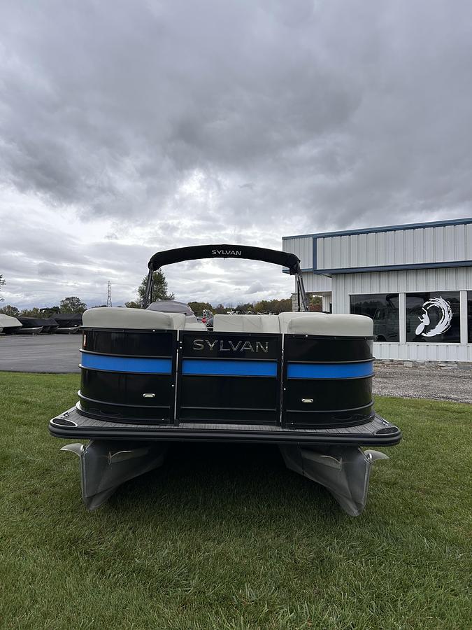 Used 2019 Sylvan Mirage 8520 DLZ