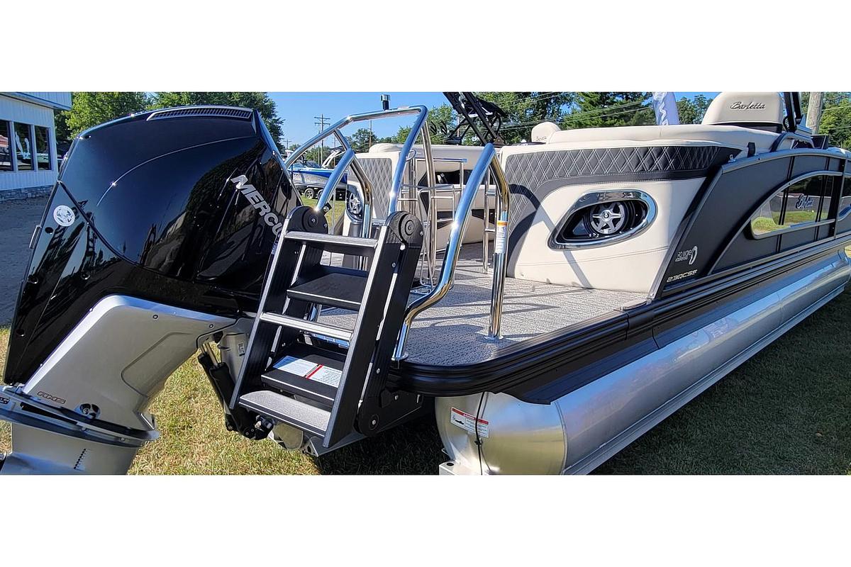 2025 Barletta Lusso Quad Lounge/Co-Captain