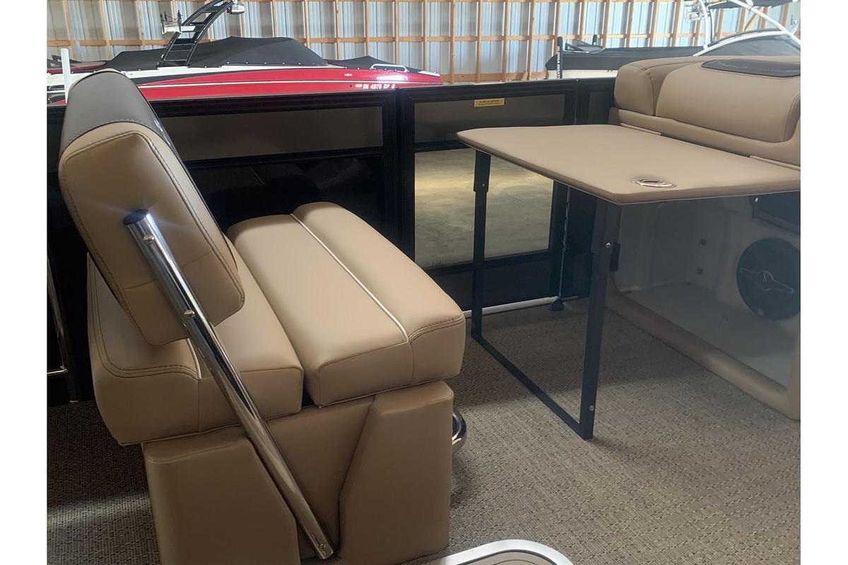 2025 Barletta Lusso L25UEA