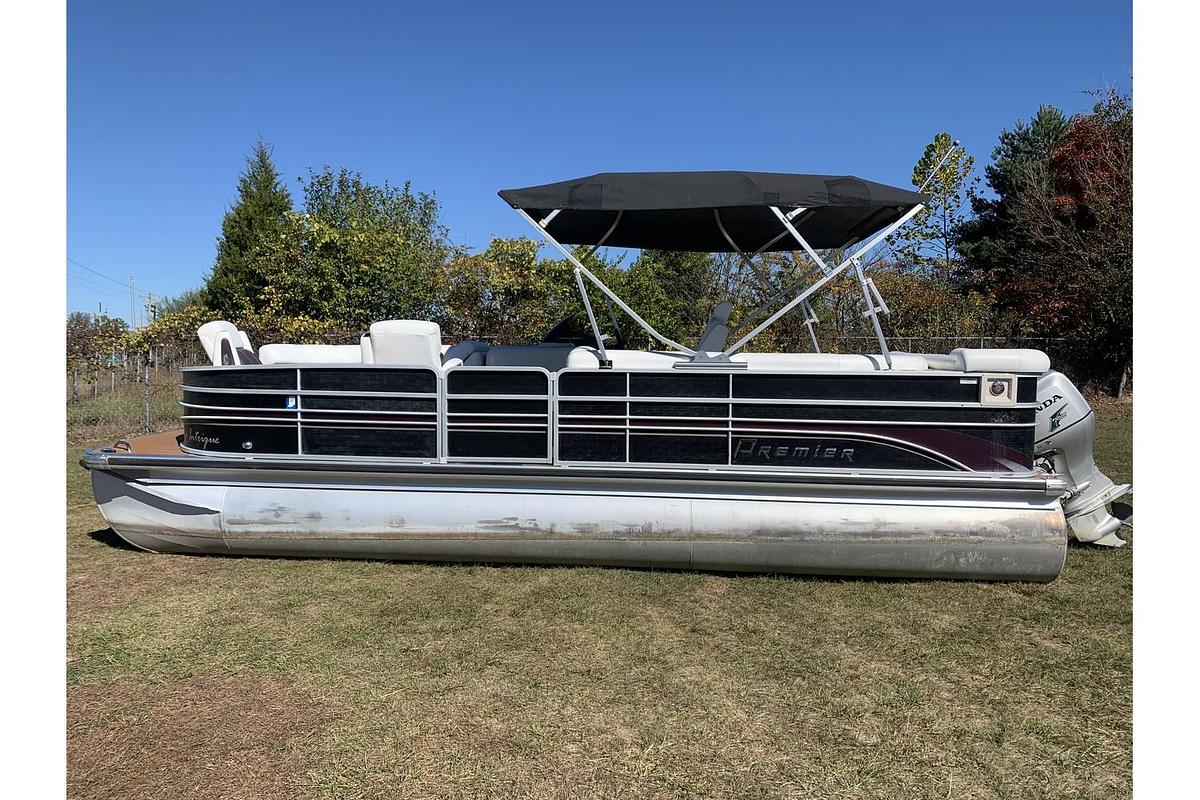 Used 2010 Premier Intrigue 235