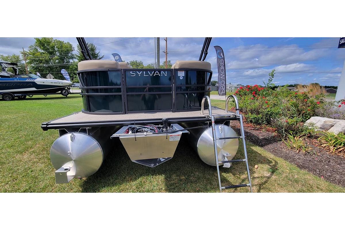 2025 Sylvan Mirage 8520 LZ