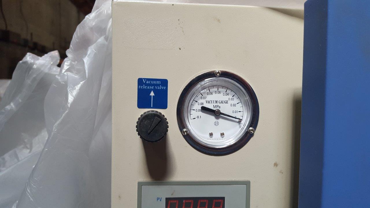 Used MTI Vacuum Oven