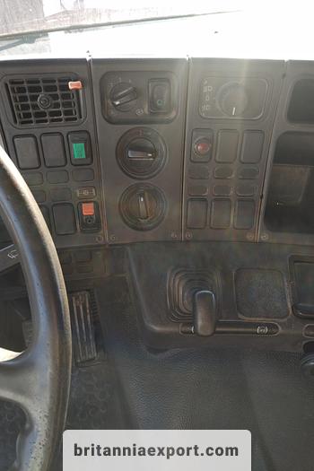 Used 1993 SCANIA P93 H 250 6X2 air con flatbed truck