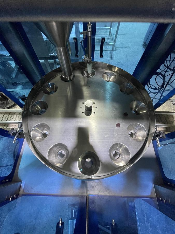 FULLY AUTOMATIC WEIGHING FILLING AND CAPPING MACHINE FOR GUMMIES, CANDIES AND SIMILAR PRODUCTS-READY FOR SHIPMENT