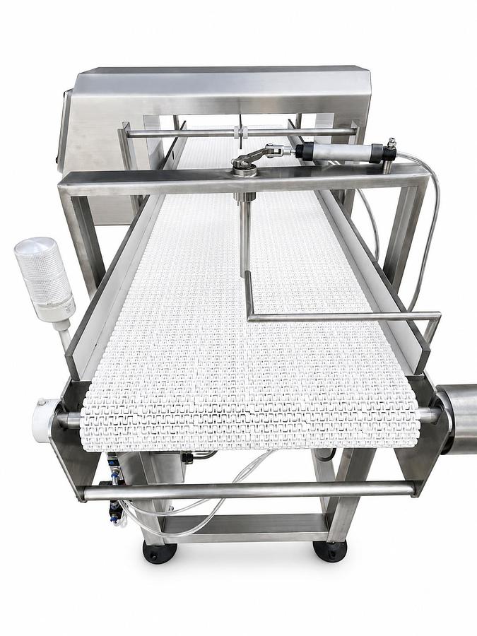 Automatic Metal Detector