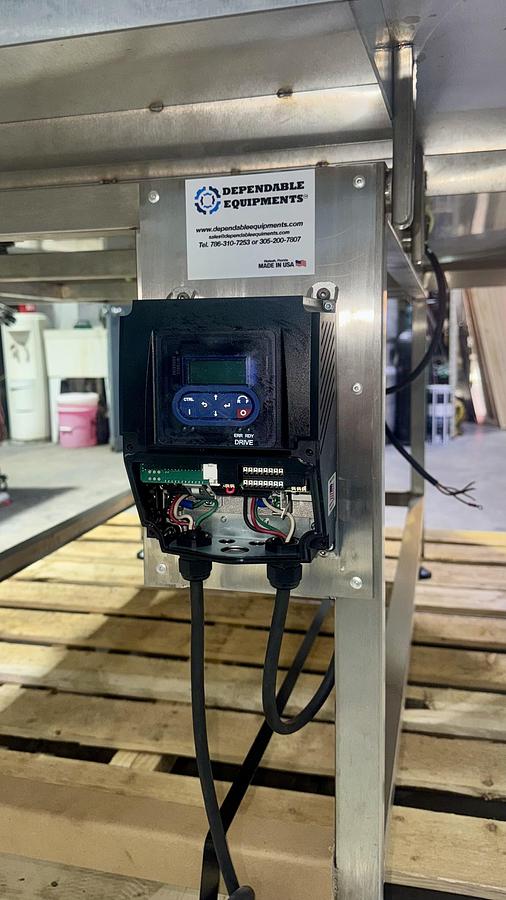 DE-36 Accumulation Rotary Tables with or without Unscrambler and with or without working tables-36 Inches Diameter