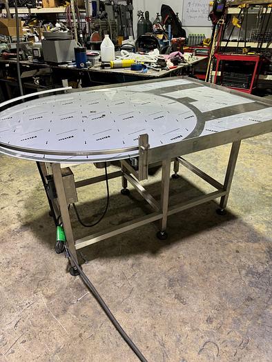 DE-36 Accumulation Rotary Tables with or without Unscrambler