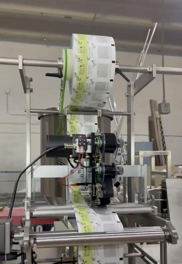 Sachet Filling and Sealing Machine for Creams, Gels and other similar products