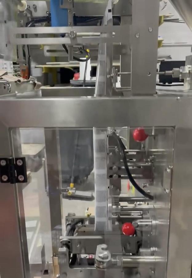 Sachet Filling and Sealing Machine for Creams, Gels and other similar products