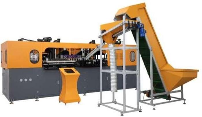 Automatic High Speed Auto Bottle Blowing Machine with Air Chiller/Air Compressor and a Set of Molds