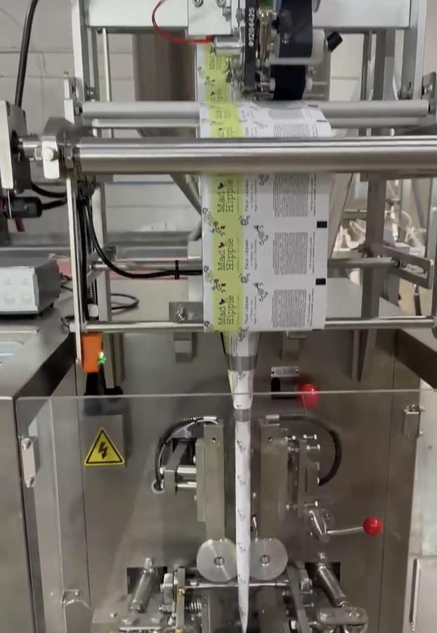 Sachet Filling and Sealing Machine for Creams, Gels and other similar products