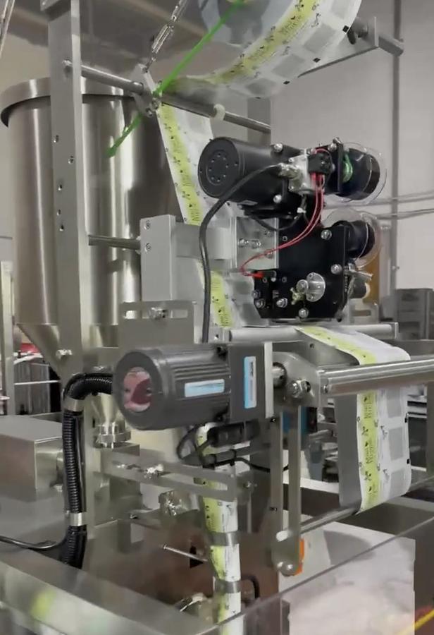 Sachet Filling and Sealing Machine for Creams, Gels and other similar products