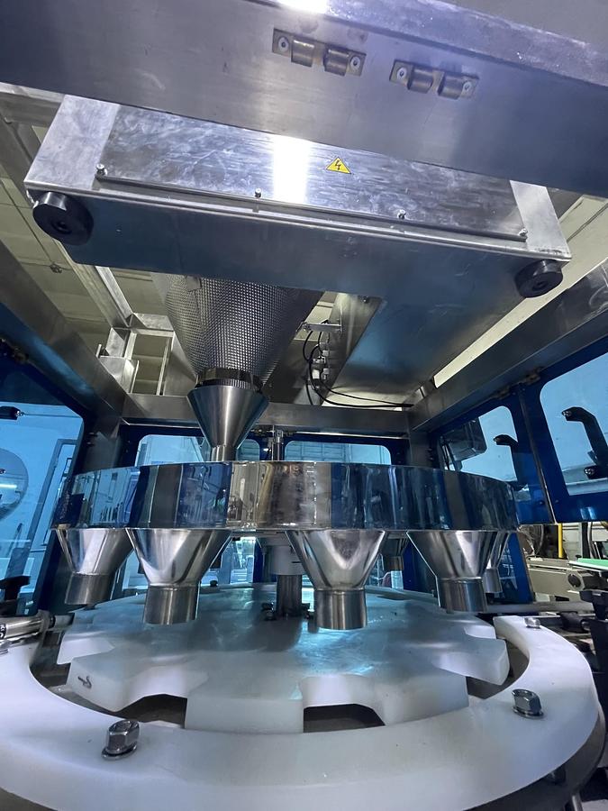 FULLY AUTOMATIC WEIGHING FILLING AND CAPPING MACHINE FOR GUMMIES, CANDIES AND SIMILAR PRODUCTS-READY FOR SHIPMENT