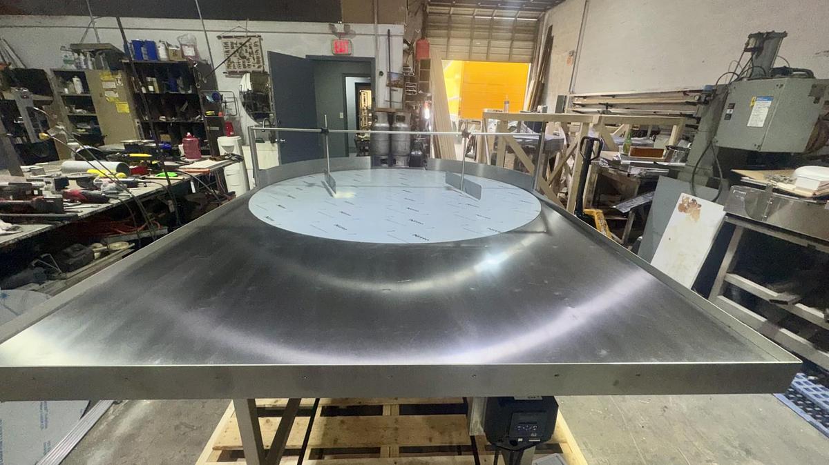 DE-36 Accumulation Rotary Tables with or without Unscrambler and with or without working tables-36 Inches Diameter