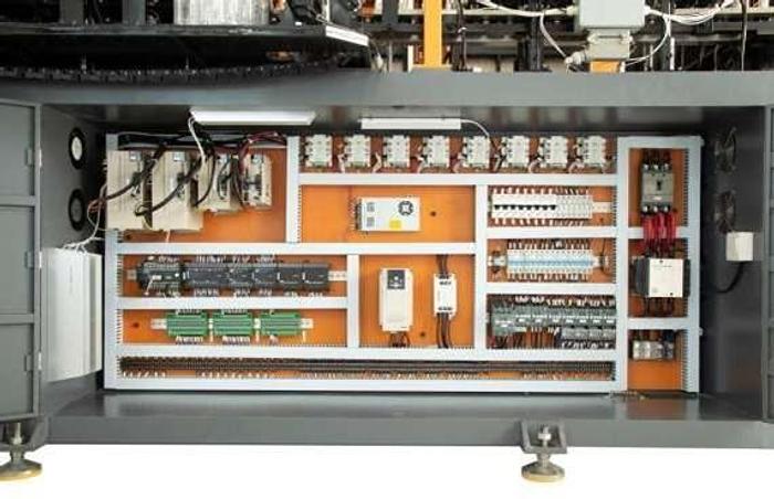Automatic High Speed Auto Bottle Blowing Machine with Air Chiller/Air Compressor and a Set of Molds