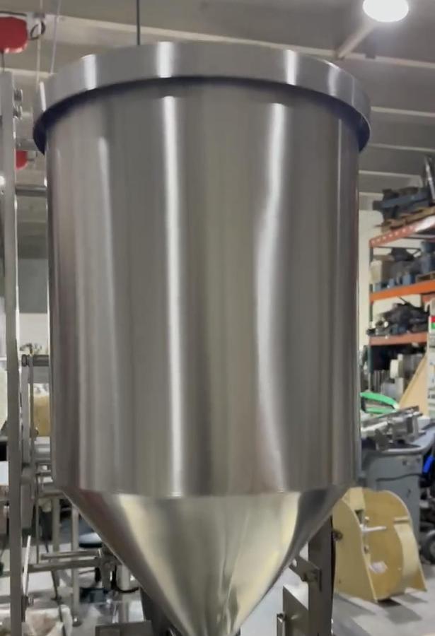 Sachet Filling and Sealing Machine for Creams, Gels and other similar products